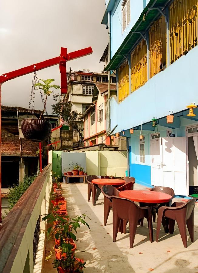 ダージリン Hidden Monkey Backpackers, Railway Station, Darjeelingホステル エクステリア 写真