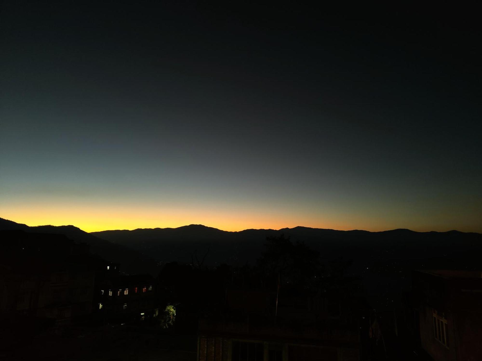 ダージリン Hidden Monkey Backpackers, Railway Station, Darjeelingホステル エクステリア 写真