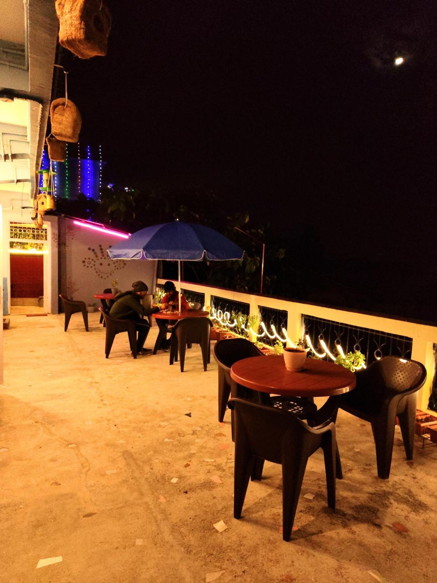 ダージリン Hidden Monkey Backpackers, Railway Station, Darjeelingホステル エクステリア 写真